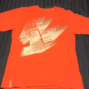 Lifted Research Group (LRG) Salmon Pink T-Shirt(L)